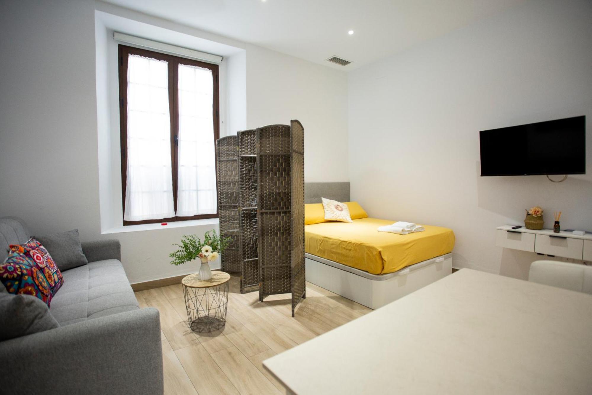 Wish Suite Cervantes Seville Exterior photo
